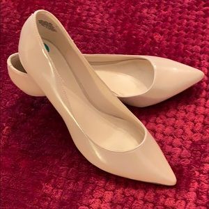 9 west pumps worn twice